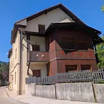 Bosco Apartman *